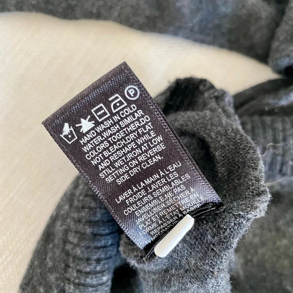 RW&Co Wool Blend Grey  Speckled Turtleneck Sweater Size Small - Picture 9 of 14